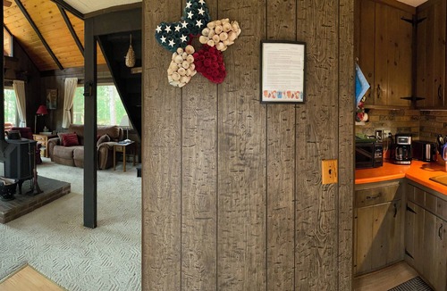 Adams County Cabin | Private “readaway” retreat. Enjoy quality time, unwind and reset. Dog friendly.