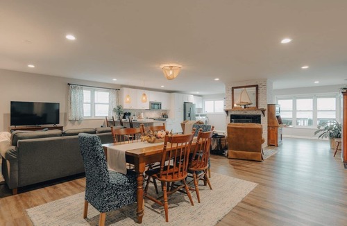 Greenwood Cottage | Private, relaxing, cottage on the lake