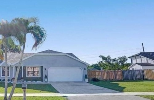 Weston Apartment | Private Relaxing Studio - Weston