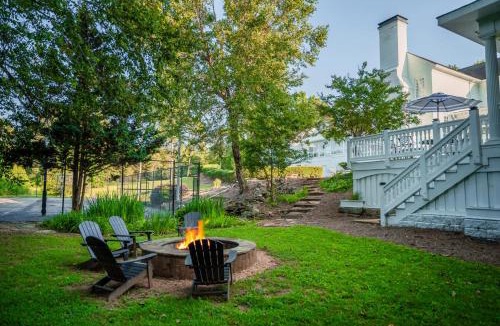 Gainesville House | Private Resort - Lake Lanier Paradise