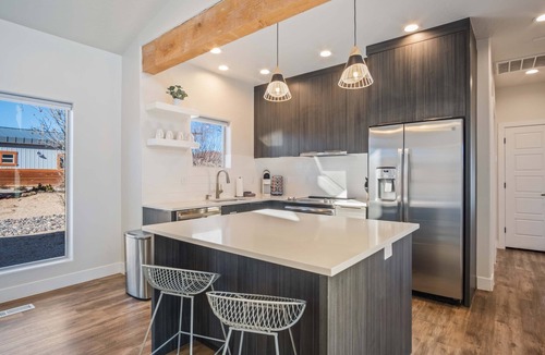 Kanab House | Private Resort near Zion National Park, Grand Canyon North Rim & Antelope Canyon