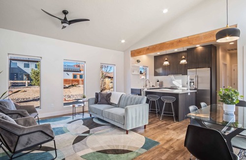 Kanab House | Private Resort near Zion National Park, Grand Canyon North Rim & Antelope Canyon