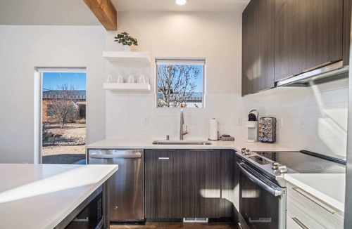 Kanab House | Private Resort near Zion National Park, Grand Canyon North Rim & Antelope Canyon