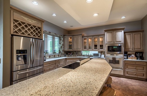 Greater Northdale House | Private Resort-Style Pool w/Lazy River, Grotto & Hot Tub – Golfers & Pups Love!