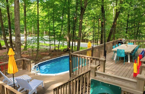 East Stroudsburg House | Private Resort-Style Heated Pool, Hot Tub, Theater