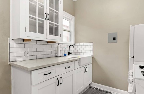 Midtown Apartment | Private Restored Apartment