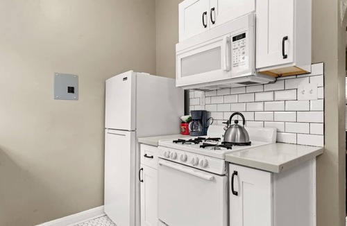 Midtown Apartment | Private Restored Apartment