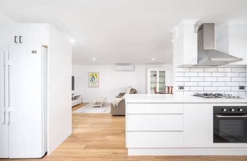 Lilydale House | Private Retreat with Spacious Alfresco & Parking