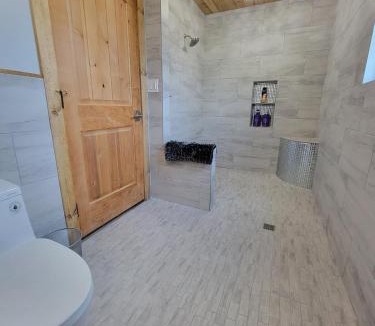 Wise County House | Private Retreat with Pond, Pool and Hot Tub
