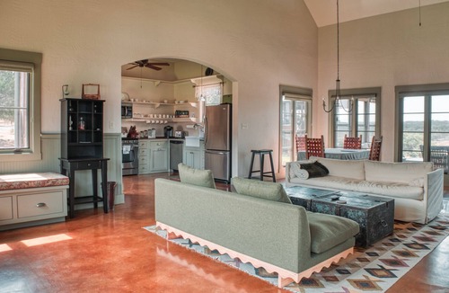 Johnson City House | Private River Access + Hot Tub + Wine Country + Dark Skies on 11 acres