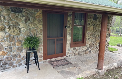 Steelville Cabin | Private River Frontage! Beautiful Cabin with Amazing views! Available now!