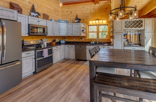 Twin Mountain Cabin | Private Riverfront Cabin at Bretton Woods