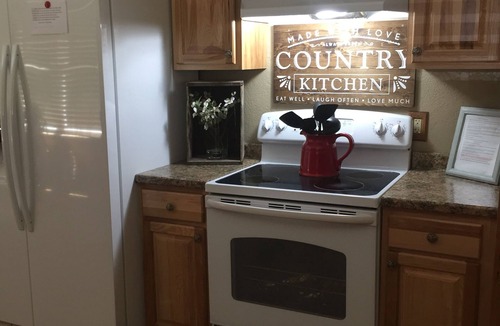 Cherokee House | PRIVATE RIVERFRONT 3 bed/2 bath house on the Oconaluftee River!