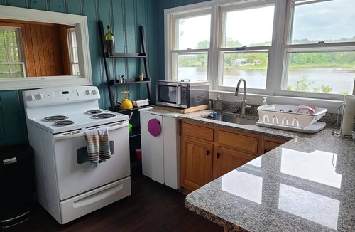 Hague House | Private Riverfront Home with dock