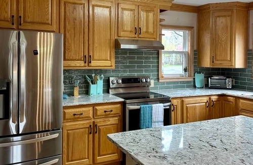 Fries House | Private Riverview Home with Hot Tub on New River Trail