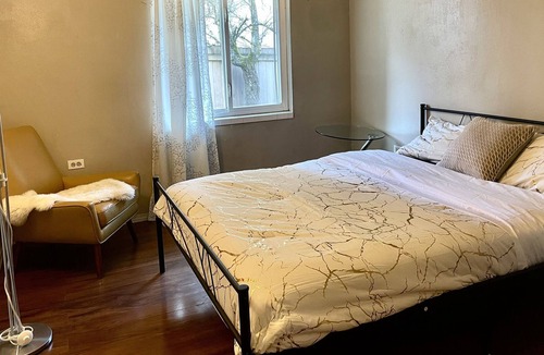 Olympic Hills House | Private rm#D in beautiful house