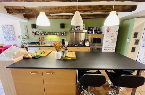 Sainte-Foy-la-Grande House | Private room in townhouse