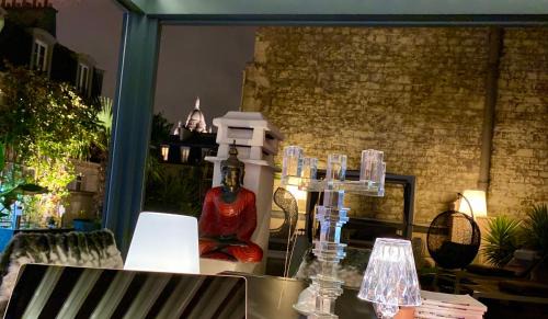 La Celle-sous-Gouzon Apartment | Private Rooftop Jacuzzi