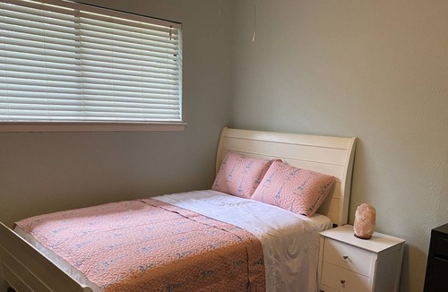 Bee Cave Woods House | Private Room/15 mins To downtown/5 mins To Zilker Park