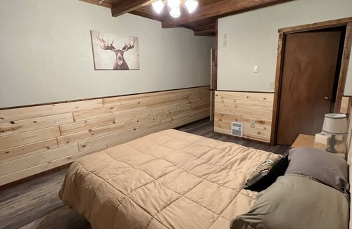 Sundance Bed & Breakfast | Private Room #5 at The Lodge at Devils Tower