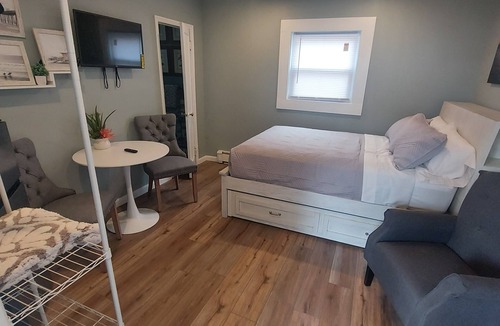 Asbury Park Condo | Private room 5 blocks from the beach