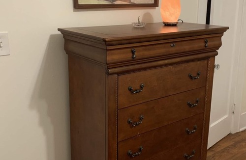 Batesville House | Private Room and Shared Bath in Historic Batesville.