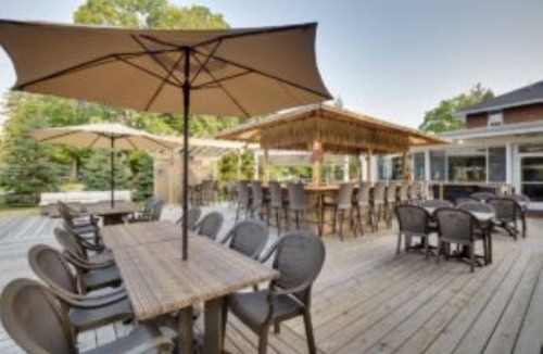 Central Lake House | Private room & bath, shared common room
