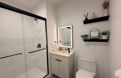 West End Apartment | Private room in a central location in Downtown Austin