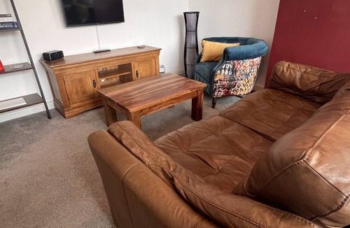 Lichfield House | Private room in a modern shared house