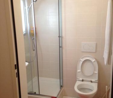 Petit-Saconnex / Servette House | Private room in Bouchet