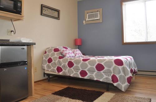 Winona House | Private Room in Dorm-Style Building