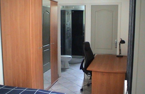 Lille Sud House | Private room in LILLE near public transport, shops.