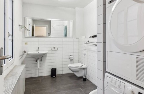 Dietikon District Apartment | Private room in lovely shared property near Zurich