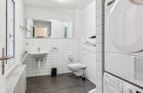 Dietikon District Apartment | Private room in lovely shared property near Zurich