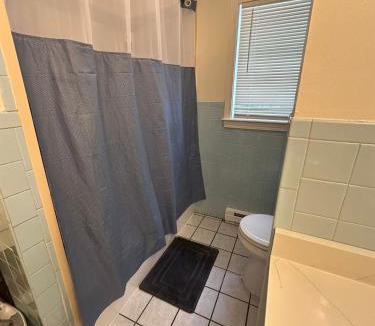 Melrose House | Private Room in Melrose