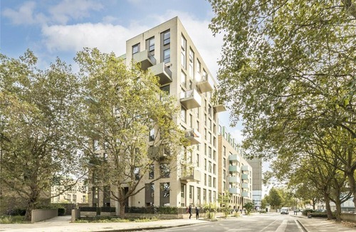 Faraday House | Private room in modern flat in great location