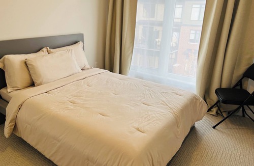Ottawa Division House | Private Room in Ottawa close to the airport