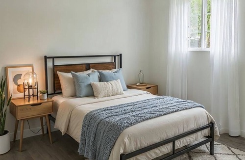Franklin Park Bed & Breakfast | Private Room in SE Austin - 10 min from Airport & Downtown