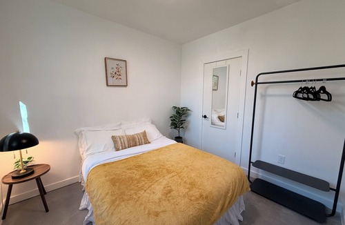 West End Apartment | Private Room in Shared Home – Downtown Austin Nueces St