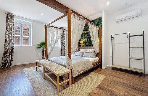 Villepinte Bed & Breakfast | Private room in Villepinte-near Carcassonne and the Canal du Midi