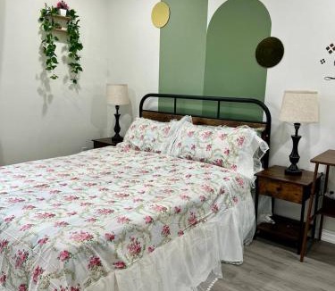 Malton House | Private Room Near Airport K3