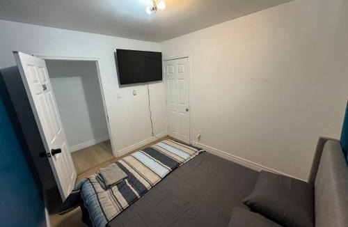 Malton House | Private Room Near Airport D34