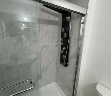 Malton House | Private Room Near Airport D50
