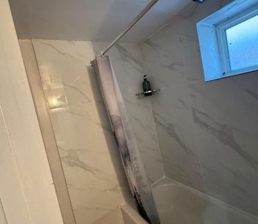 Malton House | Private Room Near Airport D70