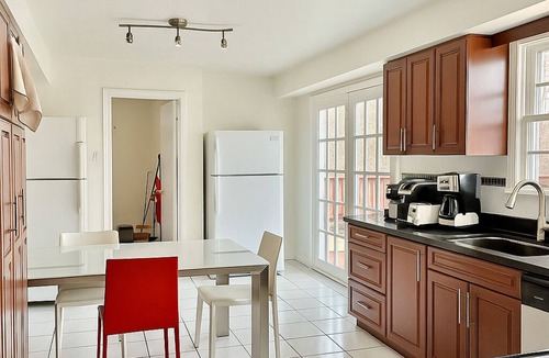 Newtonbrook House | Private Room w/private Ensuite| Shared Home-Yonge &Steeles