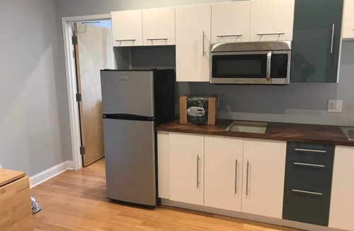 Danbury Apartment | Private Room W/Private Bathroom l Shared Kitchen