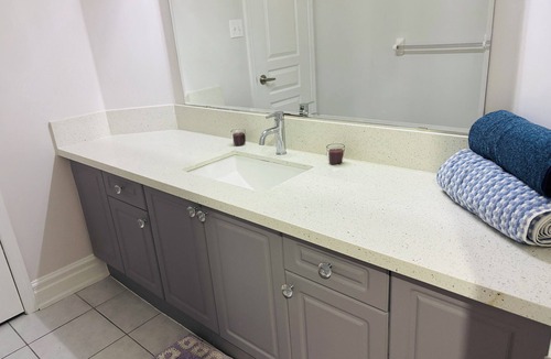 New Tecumseth House | Private room with shared bathroom (5minutos Honda)