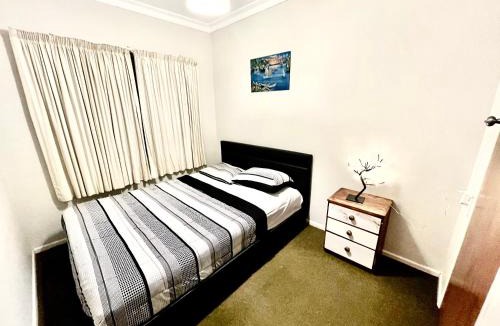 Mount Wellington House | PRIVATE ROOMS IN CENTRAL AUCKLAND