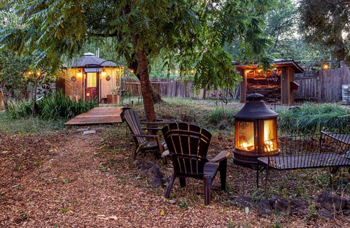 Southeast Eugene Cabin | ☯ Private Roundhouse … Enchanting! (Not in a Box!)