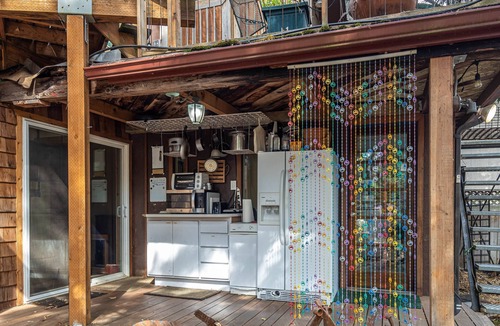 Southeast Eugene Cabin | ☯ Private Roundhouse … Enchanting! (Not in a Box!)